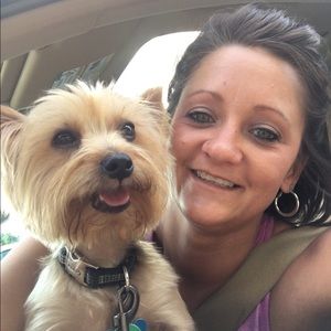 Meet your Posher, Brooke